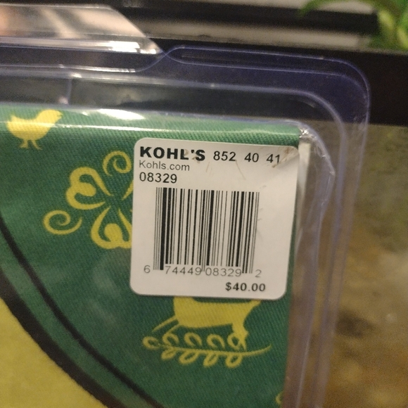 ELF APRON - Picture 2 of 2